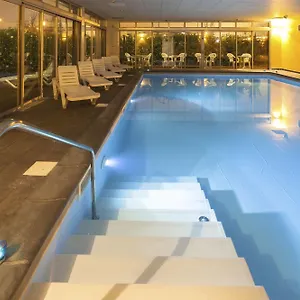 Nemea Aeroport Aparthotel